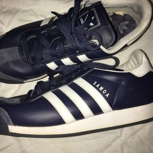 Adidas Sneakers